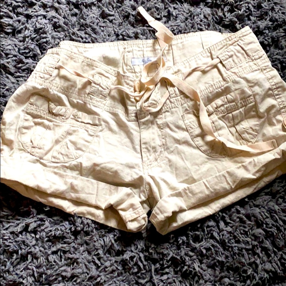Cargo style vintage shorts